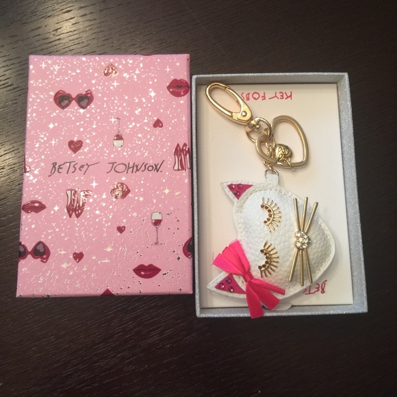 Betsey Johnson Accessories - Betsey Johnson Cat Keychain Bag Charm NWT